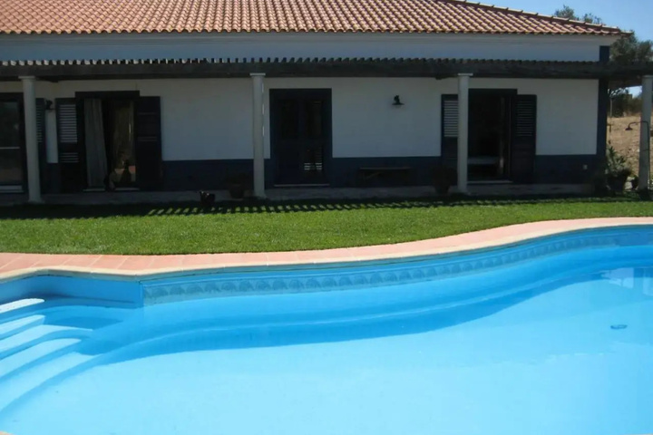 Pool 9 of 13