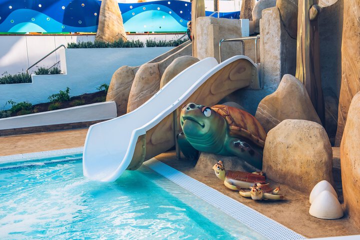 Pool Hotel