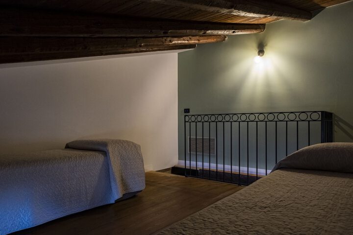 Room 13 of 130