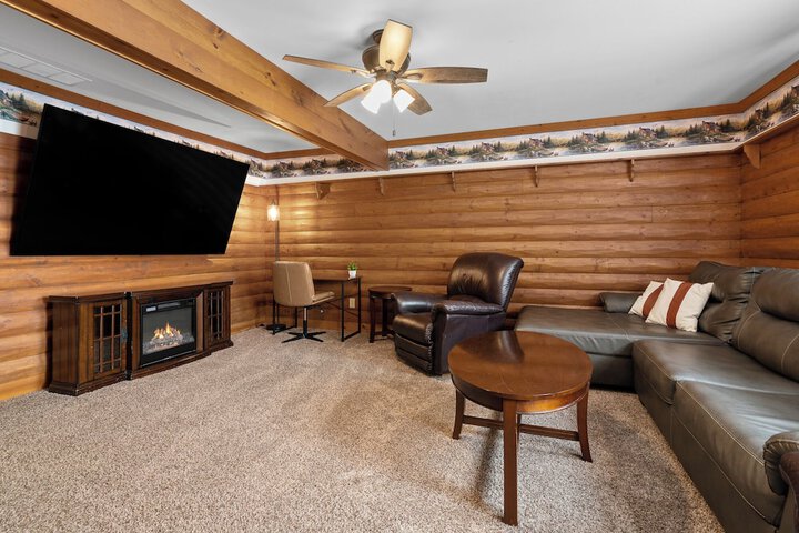 Room 105 of 154