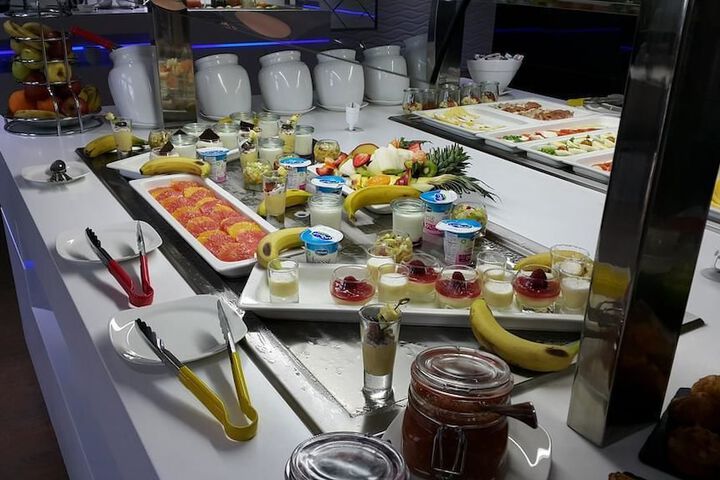 Dining 11 of 22