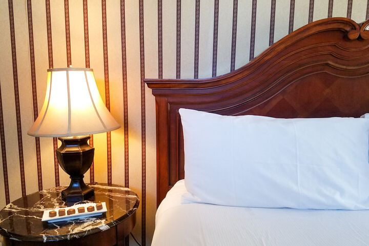 Room 71 of 114