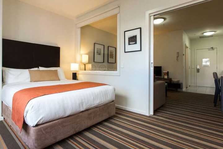 Room 5 of 28