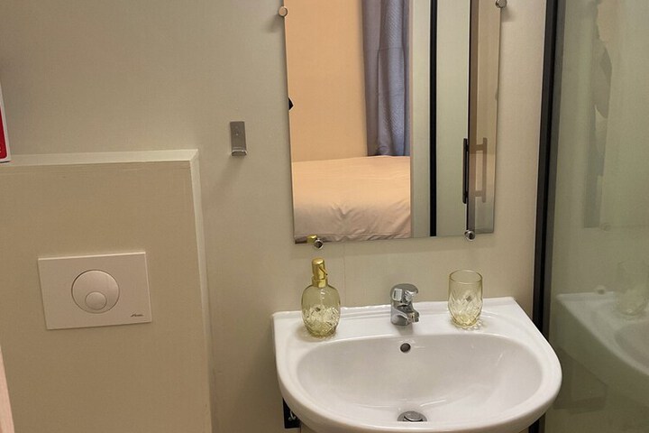 Room 38 of 44