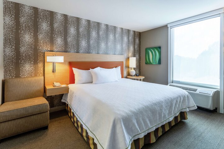 1 King Bed Studio Suite (14 of 17)