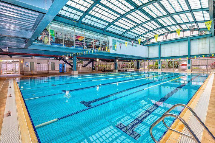 Pool Hotel