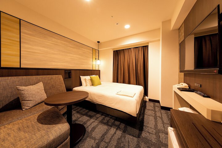 Room 10 of 120