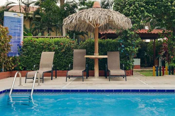 Pool 62 of 85