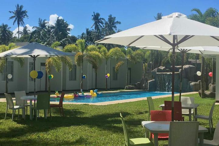 Pool 12 of 23