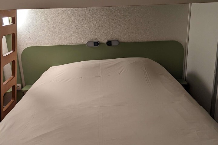 Room 8 of 39