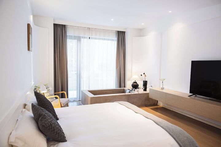 Room 21 of 125