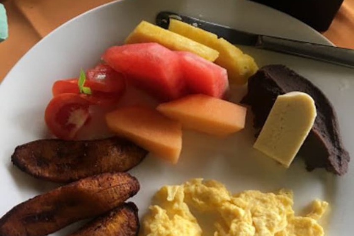 Breakfast/Coffee Service 20 of 38