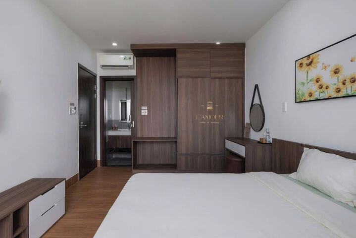 Room 30 of 44