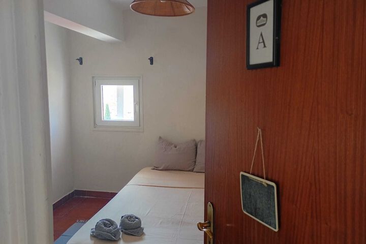 Room 4 of 23