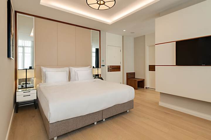 Room 18 of 50