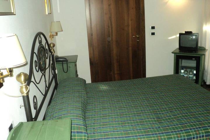 Room 30 of 67