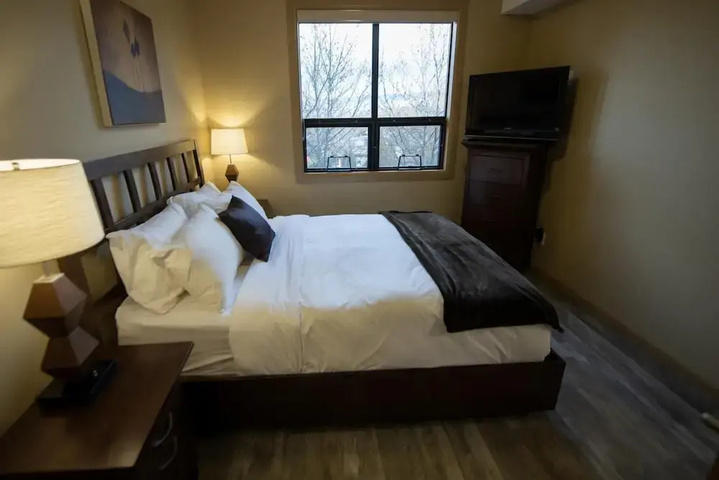 Room 5 of 22