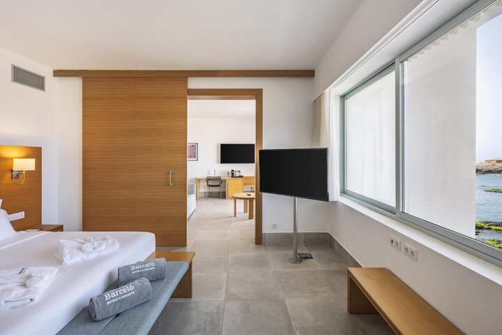 Room 16 of 68