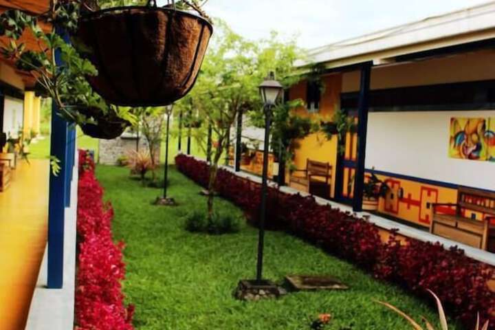 Hotel Exterior 13 of 13