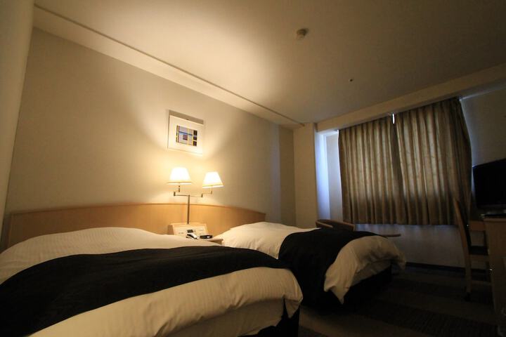 Room 7 of 39