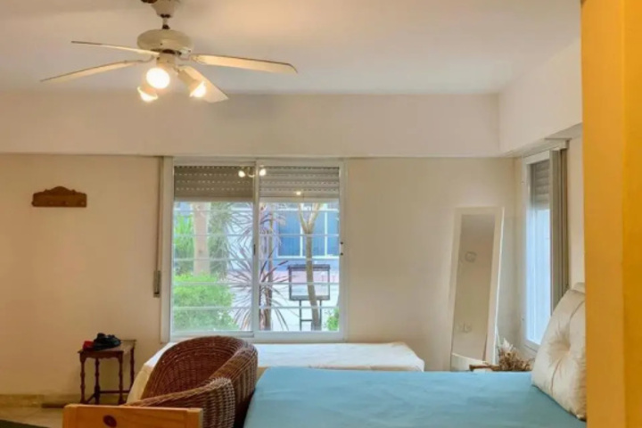Room 4 of 10