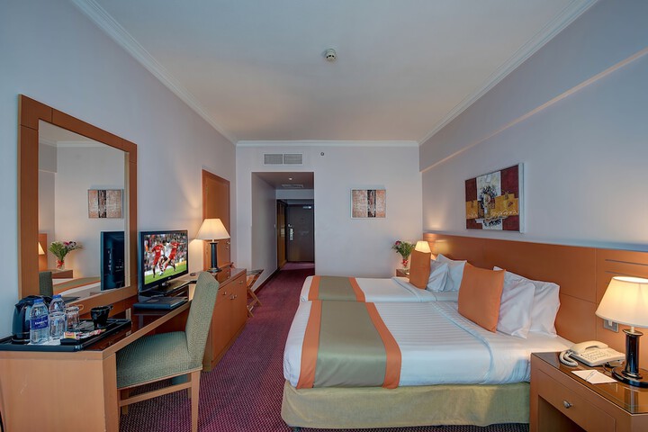 Room 7 of 34