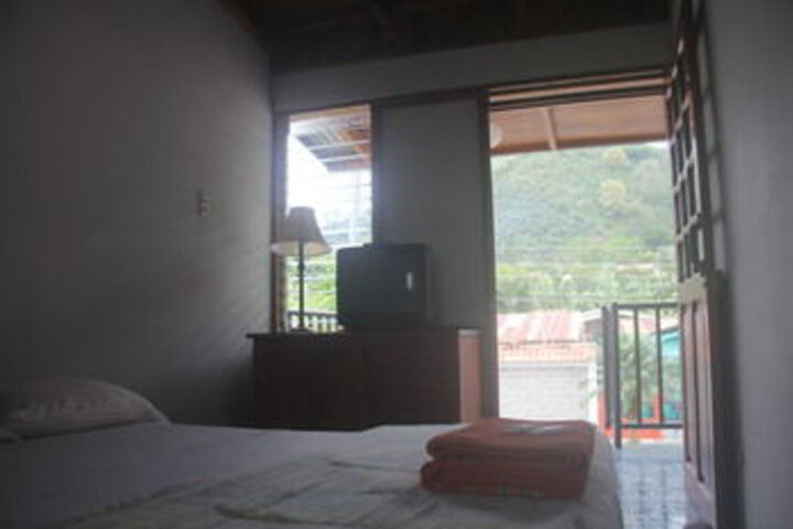 Room 12 of 19