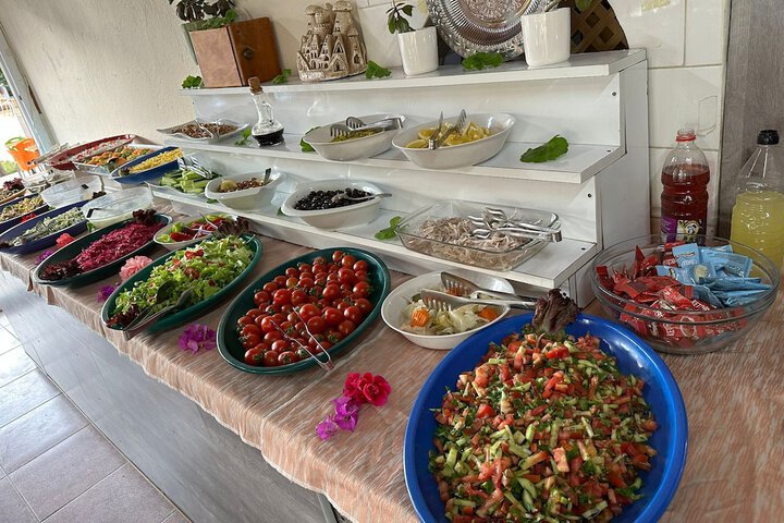 Dining 47 of 60