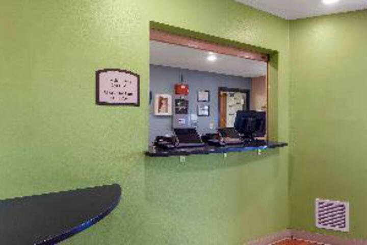 Hotel Interior 4 of 23