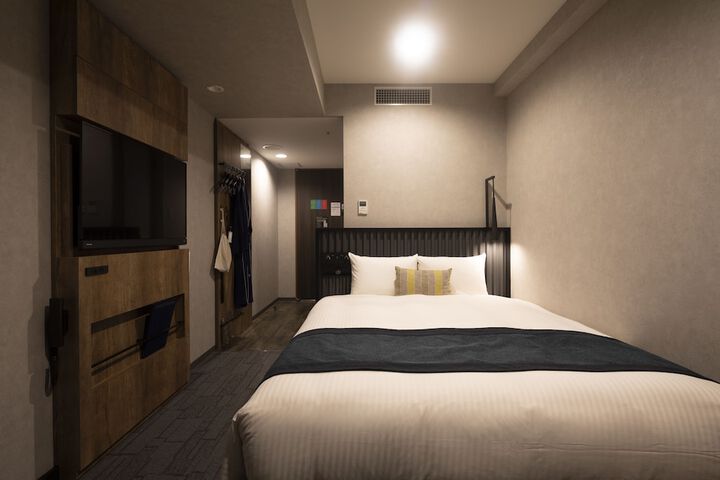 Room 16 of 59