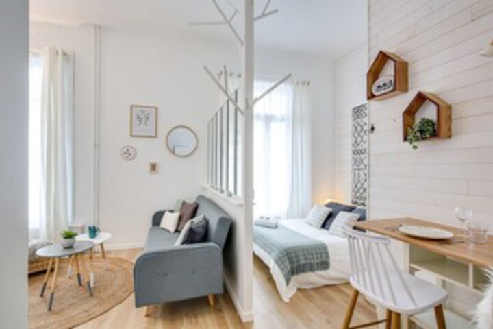 Image of Colombet Stays Cours Gambetta Zen