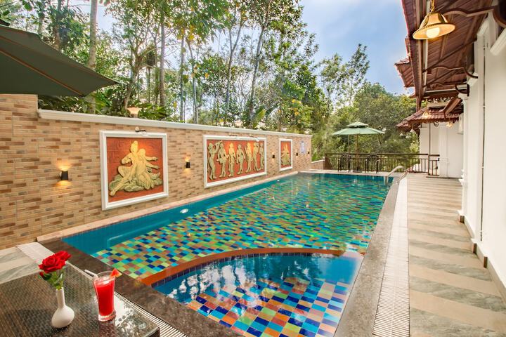 Pool 14 of 29