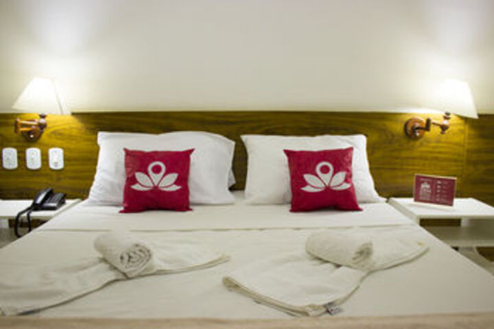 ZEN Rooms Real Grandeza