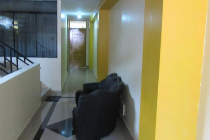 Room 14 of 18