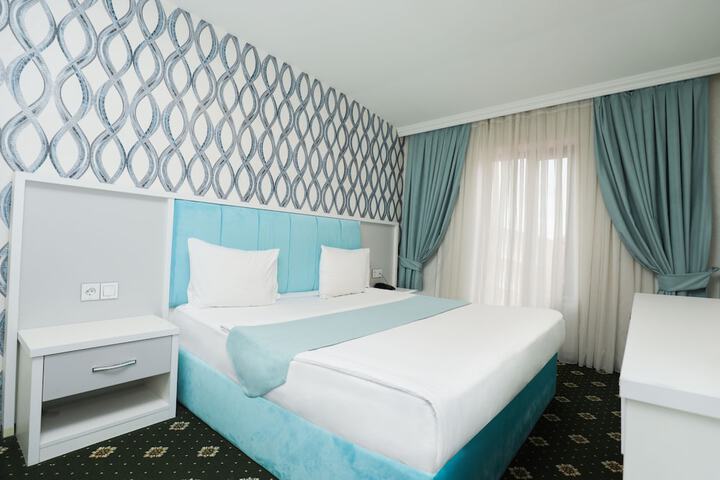 Room 10 of 51