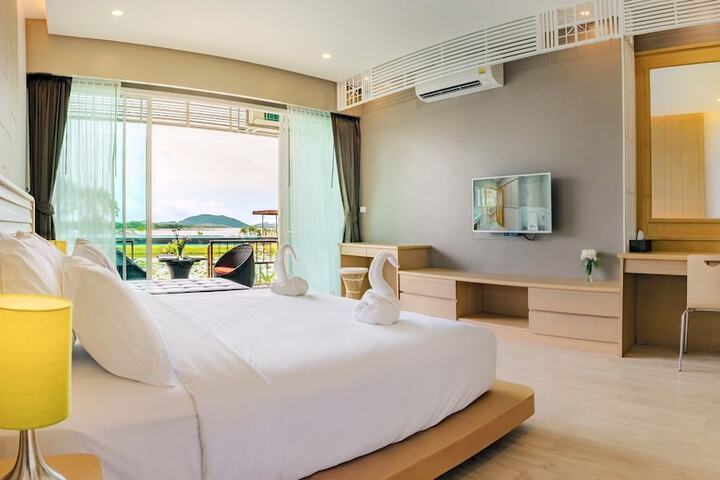 Room 14 of 72