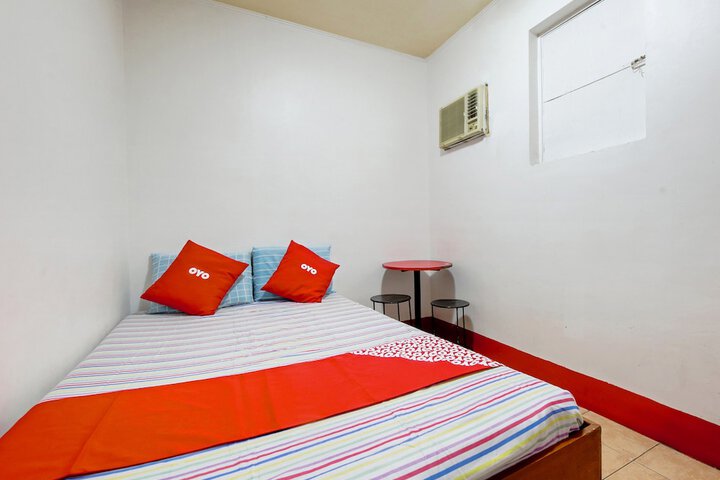 Room 7 of 16