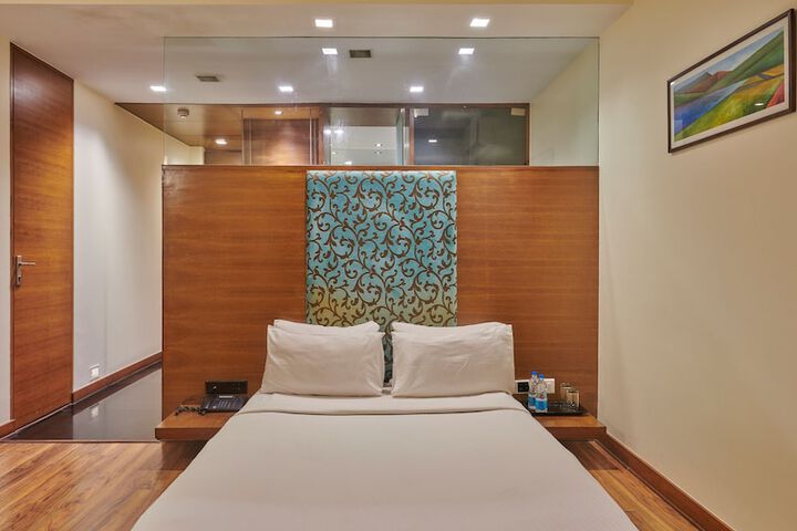 Room 13 of 51