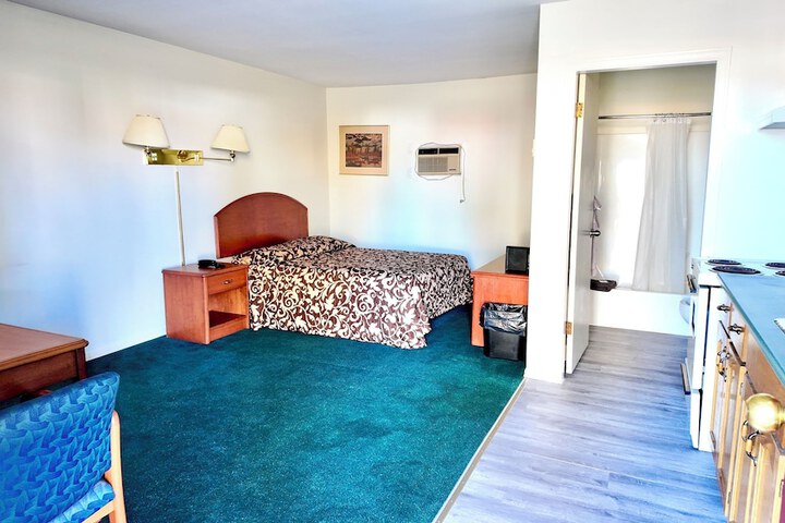 Room 8 of 20
