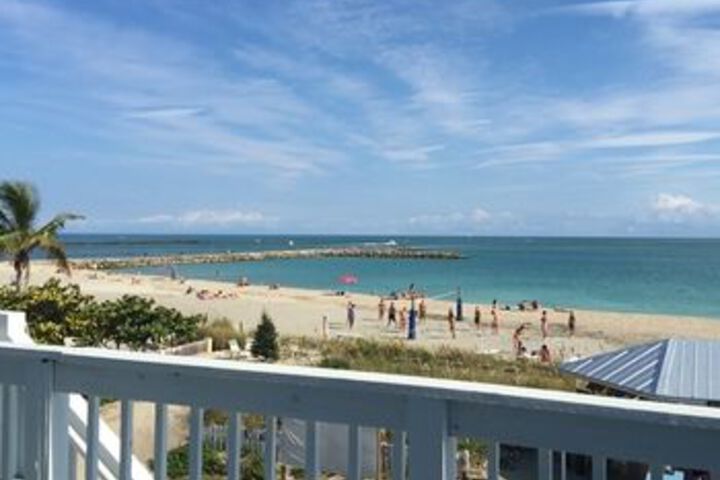 Beach 16 of 82