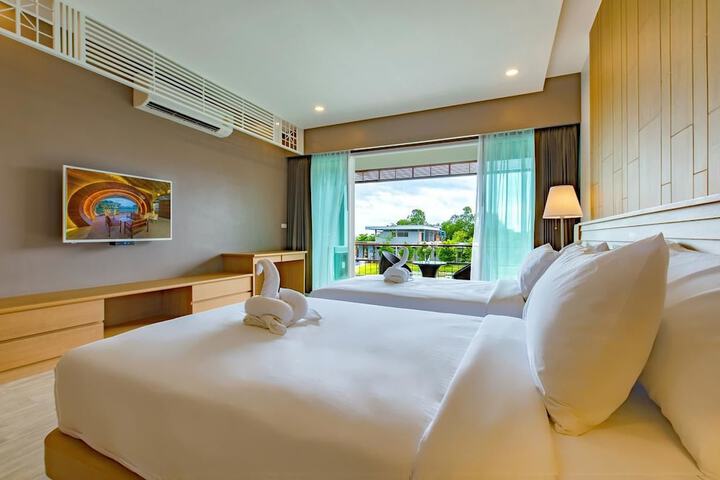 Room 28 of 72