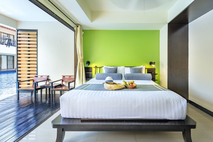 Room 14 of 114