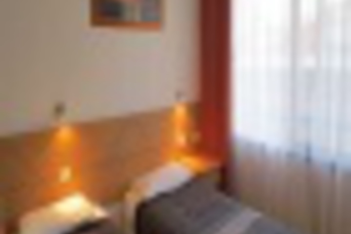 Room 39 of 120