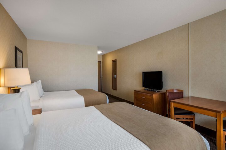 Room 15 of 38