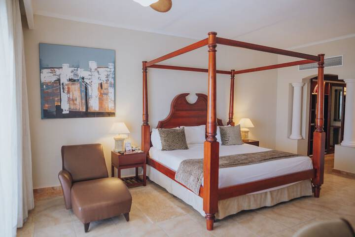 Room 13 of 275