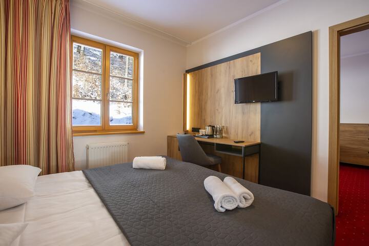 Room 20 of 49