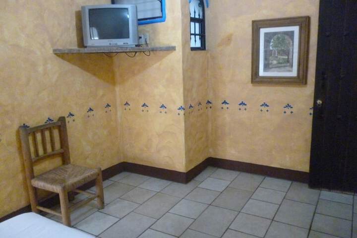 Room 6 of 21