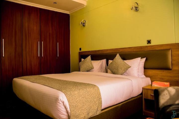 Room 19 of 59