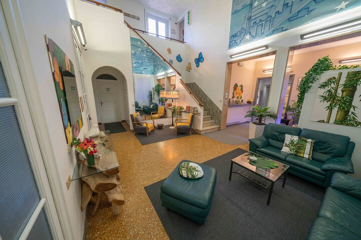Guest Lobby