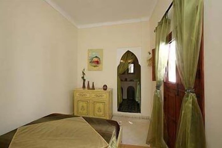 Room 17 of 41